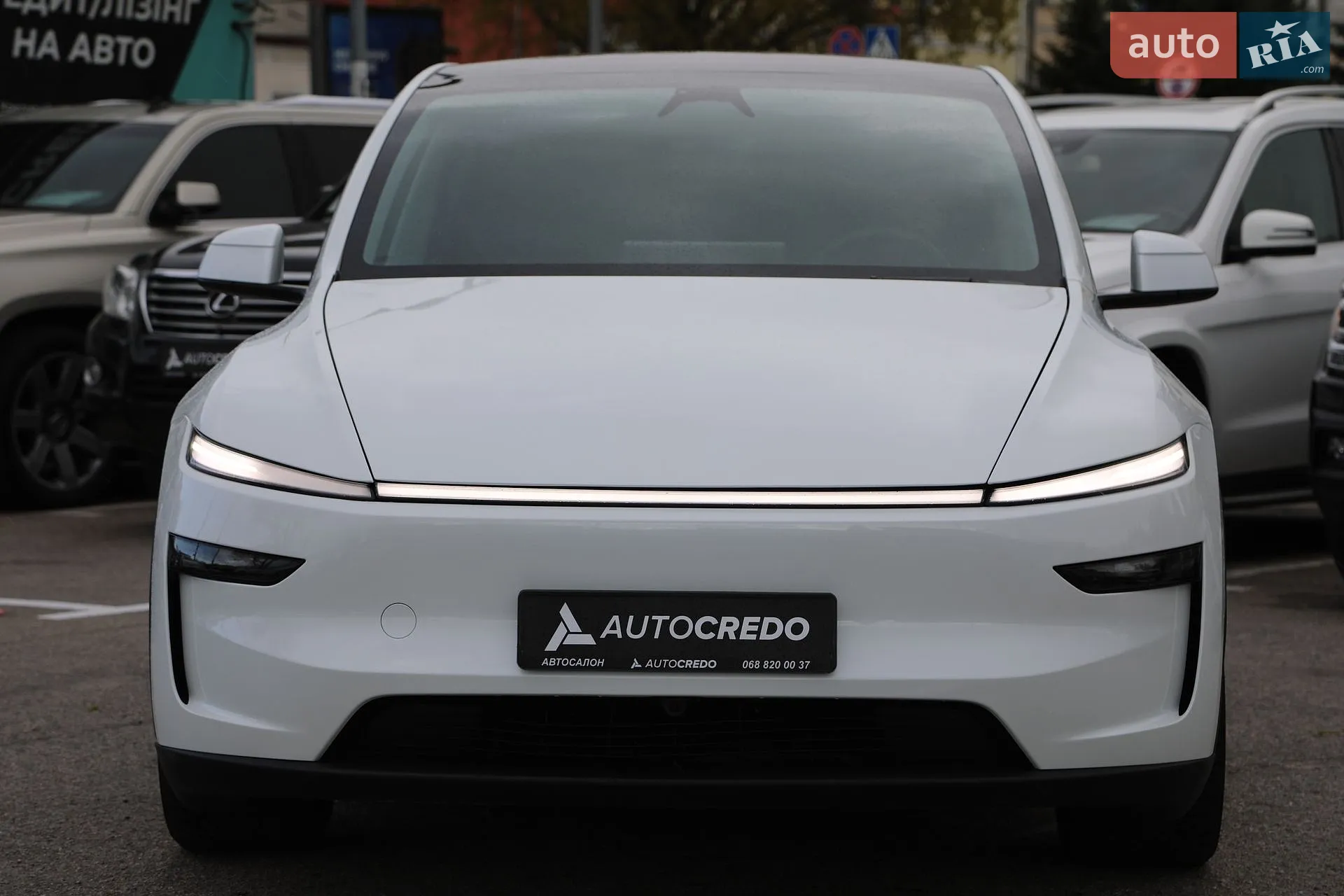 2025 Tesla Model Y - мініатюра 2