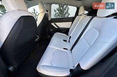 Внедорожник / Кроссовер Tesla Model Y 2021 в Луцке