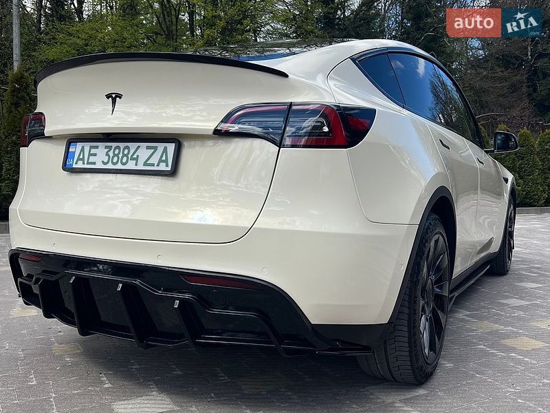 Внедорожник / Кроссовер Tesla Model Y 2022 в Трускавце
