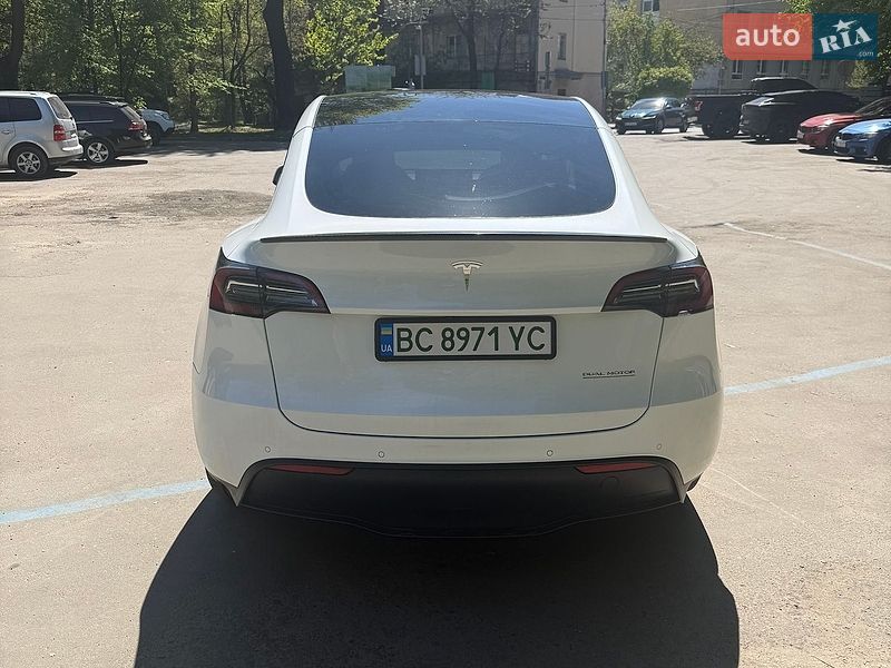 Внедорожник / Кроссовер Tesla Model Y 2022 в Львове