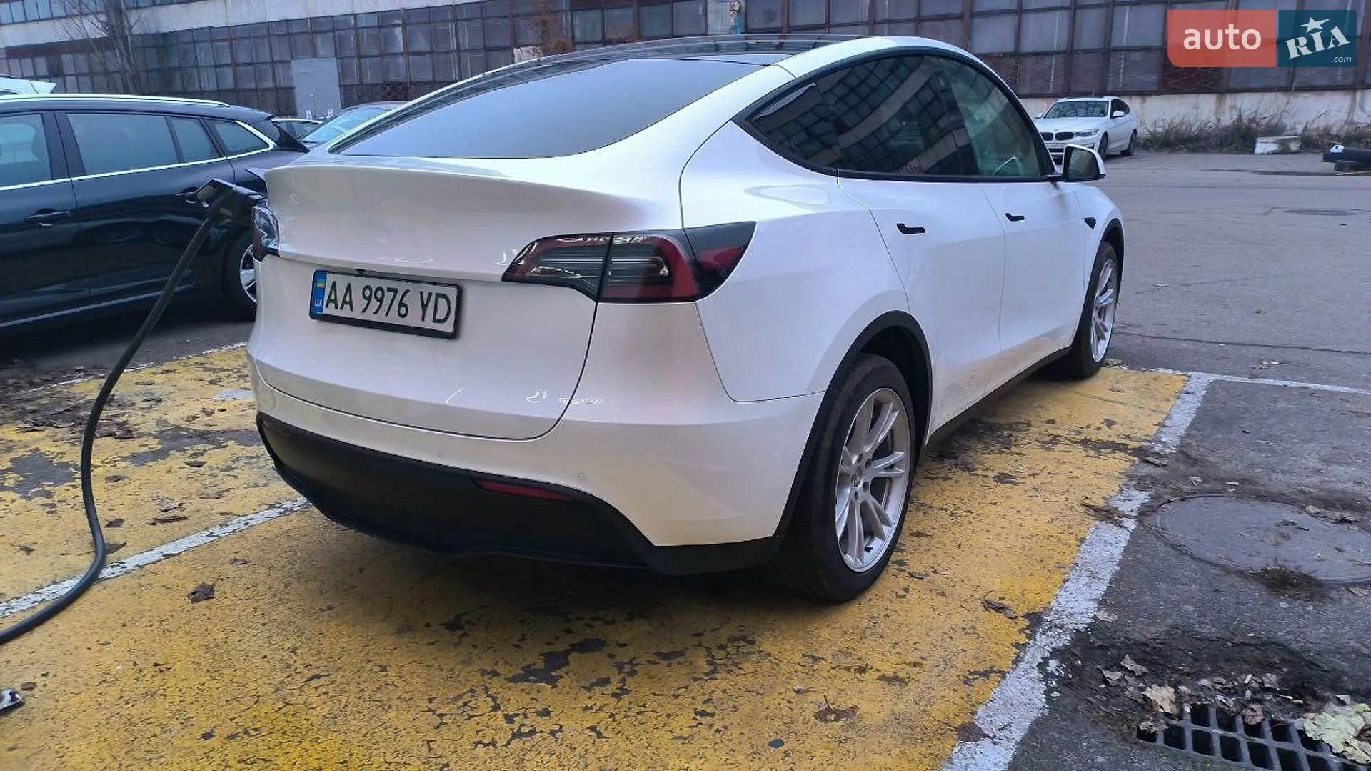 2022 Tesla Model Y - мініатюра 4