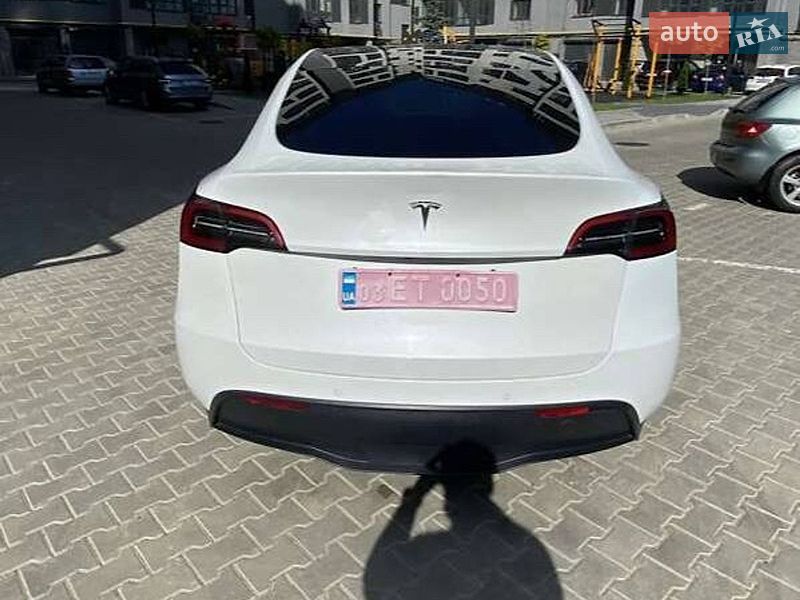 Внедорожник / Кроссовер Tesla Model Y 2024 в Одессе