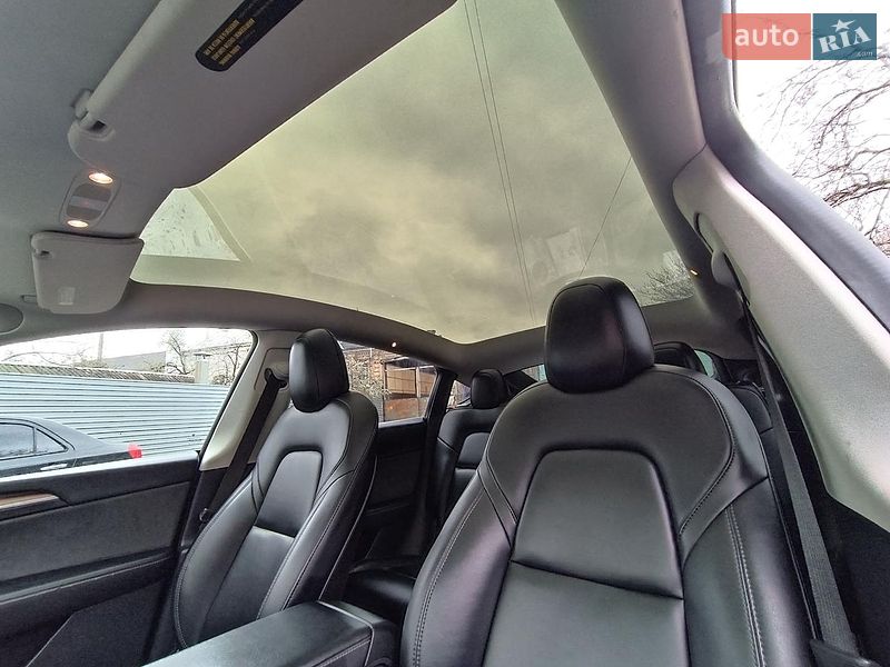 Внедорожник / Кроссовер Tesla Model Y 2022 в Харькове