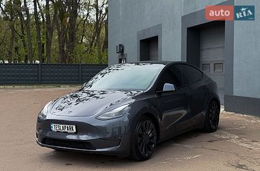 Внедорожник / Кроссовер Tesla Model Y 2022 в Киеве