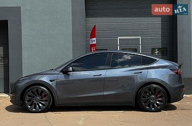 Внедорожник / Кроссовер Tesla Model Y 2022 в Киеве