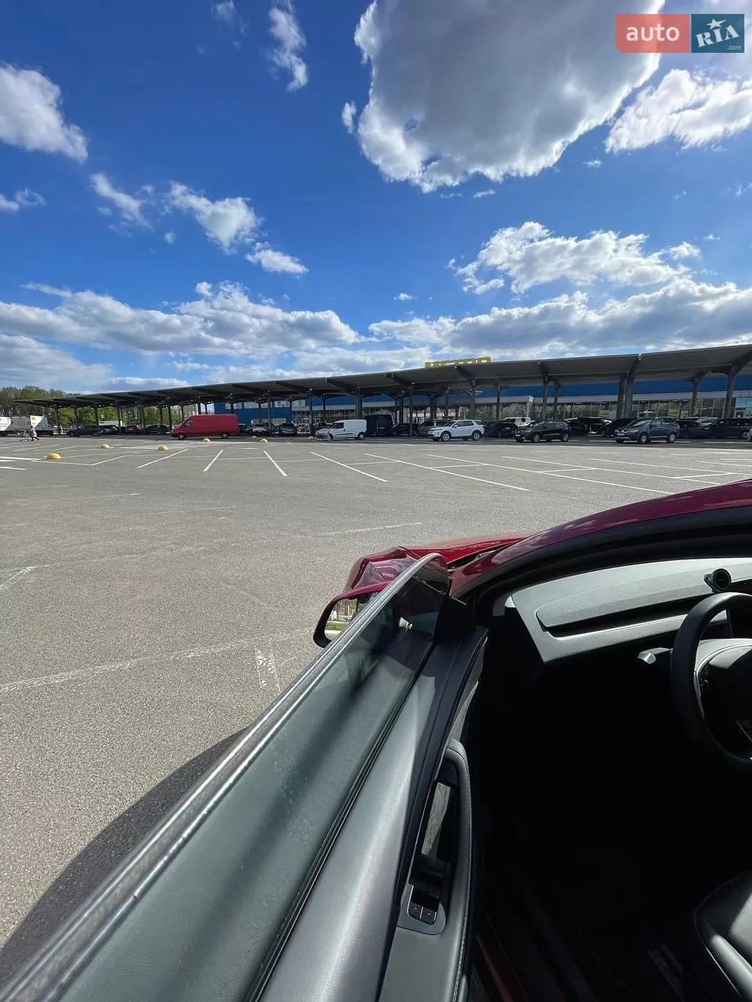 2025 Tesla Model Y - мініатюра 11