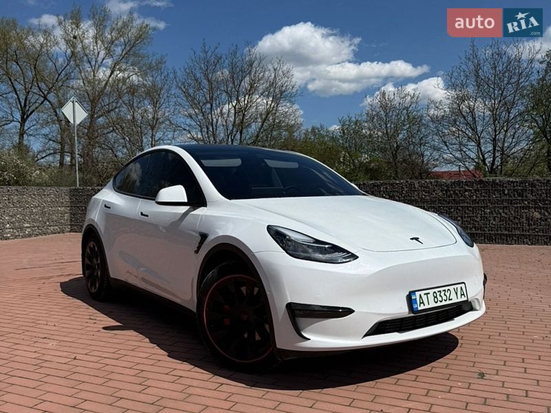 Позашляховик / Кросовер Tesla Model Y 2020 в Івано-Франківську