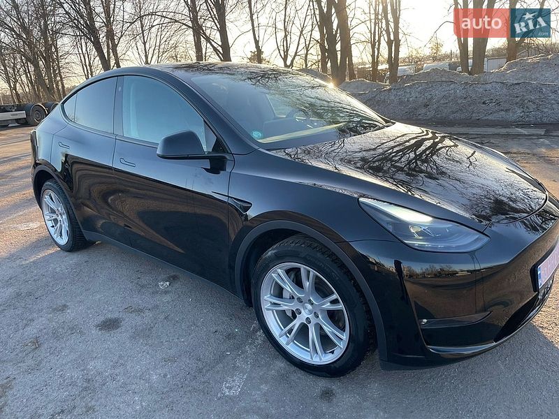 Tesla Model Y 2022