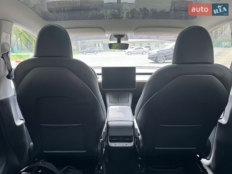 Внедорожник / Кроссовер Tesla Model Y 2023 в Харькове