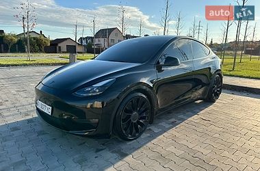 Внедорожник / Кроссовер Tesla Model Y 2022 в Киеве