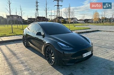 Внедорожник / Кроссовер Tesla Model Y 2022 в Киеве