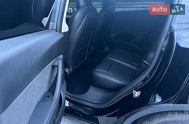 Внедорожник / Кроссовер Tesla Model Y 2022 в Киеве