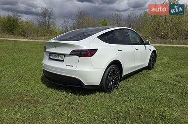 Внедорожник / Кроссовер Tesla Model Y 2023 в Полтаве