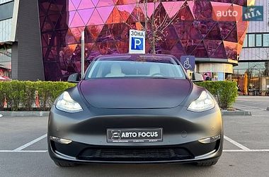 Позашляховик / Кросовер Tesla Model Y 2022 в Києві