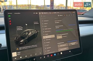 Позашляховик / Кросовер Tesla Model Y 2022 в Києві