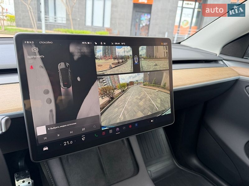 Внедорожник / Кроссовер Tesla Model Y 2024 в Киеве