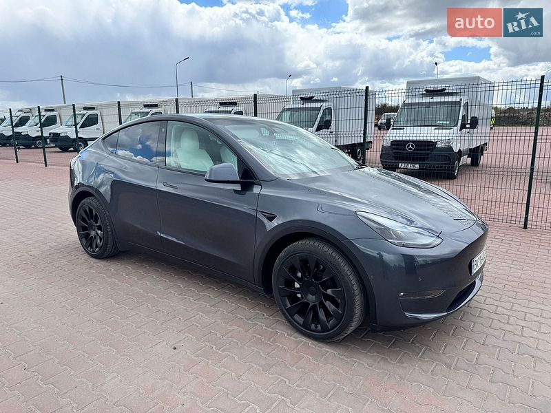 Внедорожник / Кроссовер Tesla Model Y 2022 в Ровно