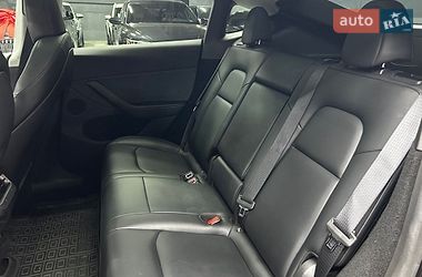 Внедорожник / Кроссовер Tesla Model Y 2023 в Черновцах