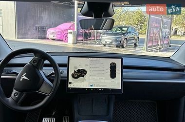 Внедорожник / Кроссовер Tesla Model Y 2024 в Самборе