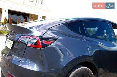 Внедорожник / Кроссовер Tesla Model Y 2023 в Львове