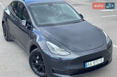 Позашляховик / Кросовер Tesla Model Y 2024 в Києві