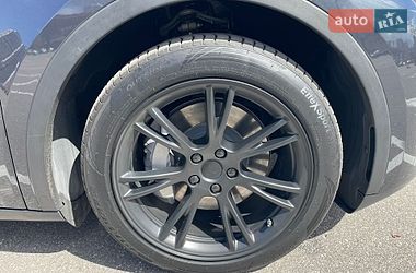 Позашляховик / Кросовер Tesla Model Y 2024 в Києві