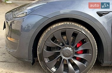 Внедорожник / Кроссовер Tesla Model Y 2023 в Березному