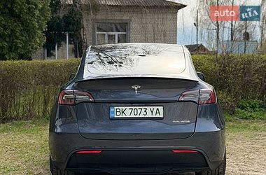 Внедорожник / Кроссовер Tesla Model Y 2023 в Березному