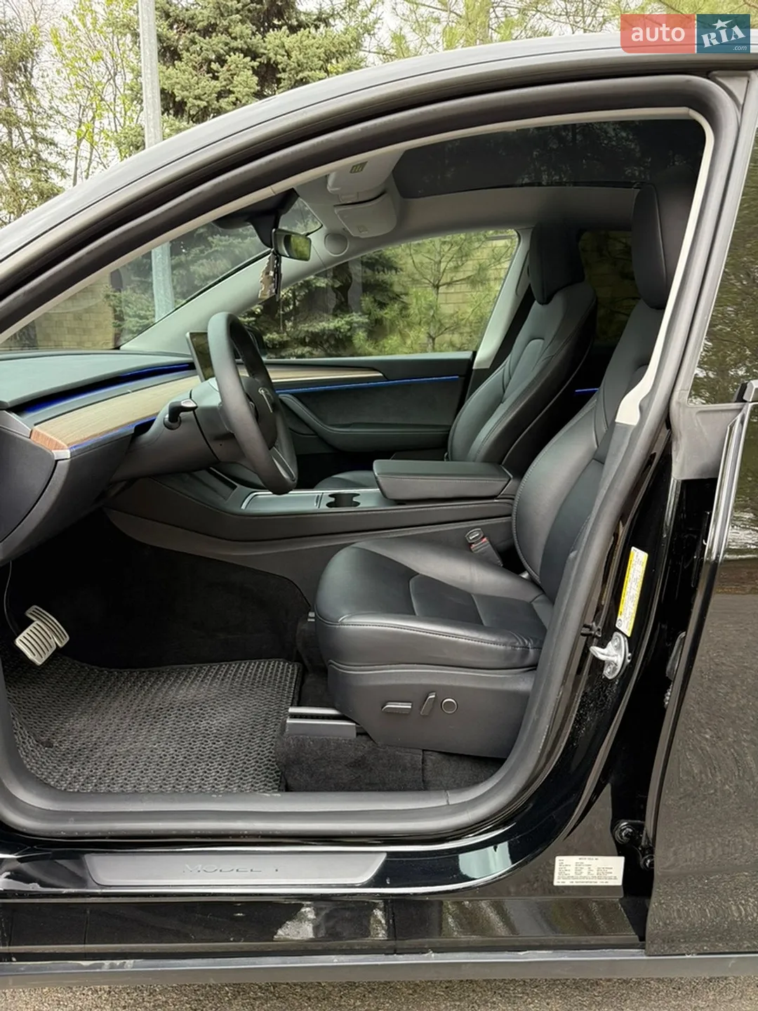 2023 Tesla Model Y - мініатюра 4
