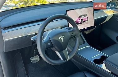 Внедорожник / Кроссовер Tesla Model Y 2024 в Львове