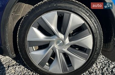 Внедорожник / Кроссовер Tesla Model Y 2024 в Львове