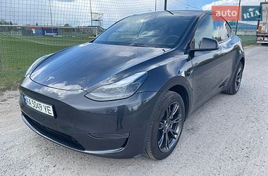 Позашляховик / Кросовер Tesla Model Y 2024 в Києві