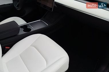 Внедорожник / Кроссовер Tesla Model Y 2022 в Луцке