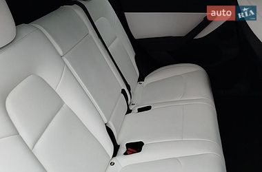Внедорожник / Кроссовер Tesla Model Y 2022 в Луцке