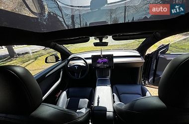 Позашляховик / Кросовер Tesla Model Y 2023 в Долині