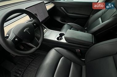 Внедорожник / Кроссовер Tesla Model Y 2021 в Черновцах