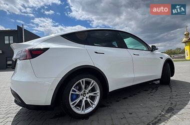 Внедорожник / Кроссовер Tesla Model Y 2021 в Черновцах