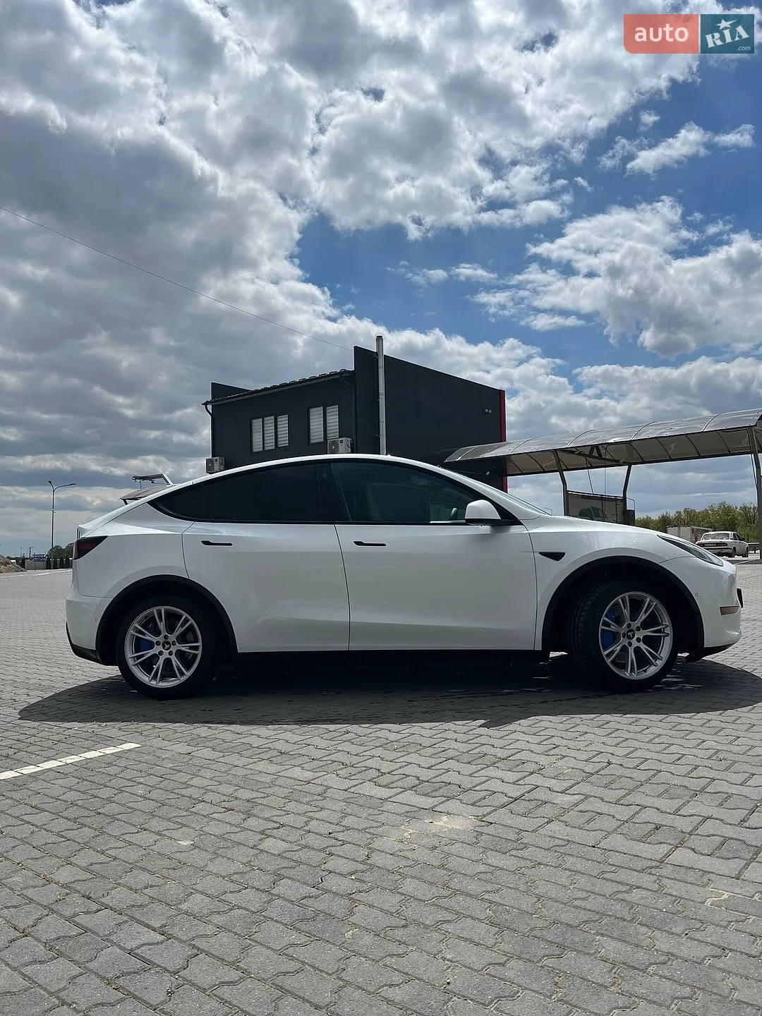 2021 Tesla Model Y - мініатюра 28