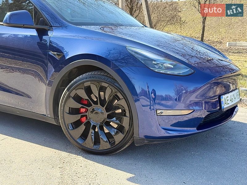 Позашляховик / Кросовер Tesla Model Y 2022 в Дніпрі