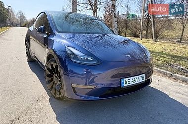 Позашляховик / Кросовер Tesla Model Y 2022 в Дніпрі