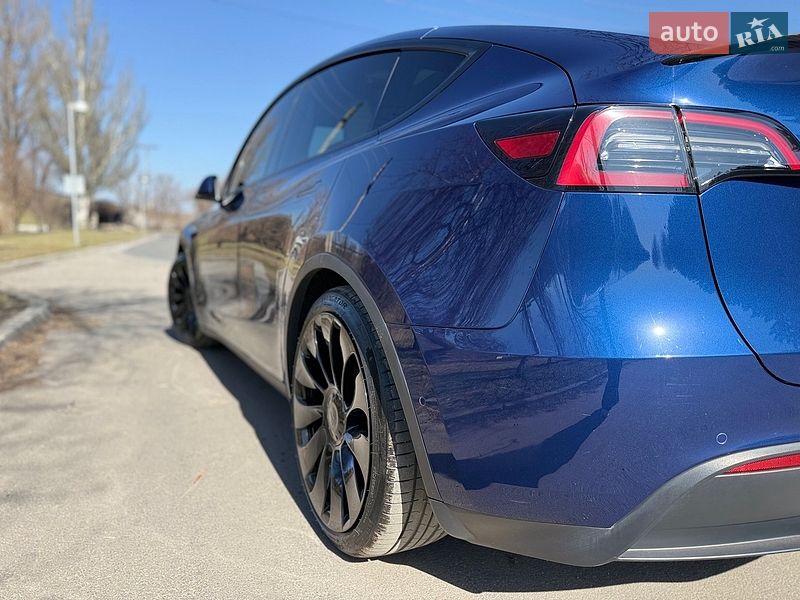 Позашляховик / Кросовер Tesla Model Y 2022 в Дніпрі