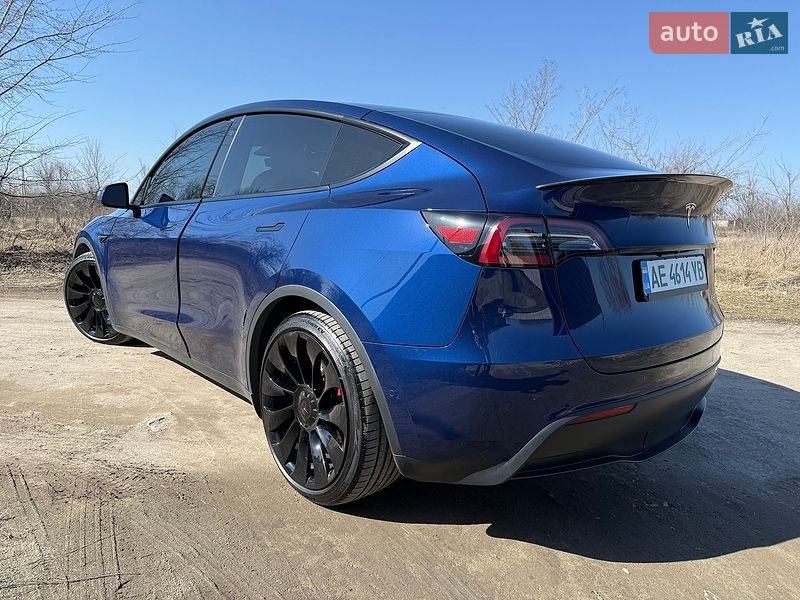 Позашляховик / Кросовер Tesla Model Y 2022 в Дніпрі