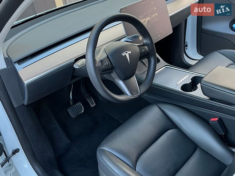 Внедорожник / Кроссовер Tesla Model Y 2022 в Киеве
