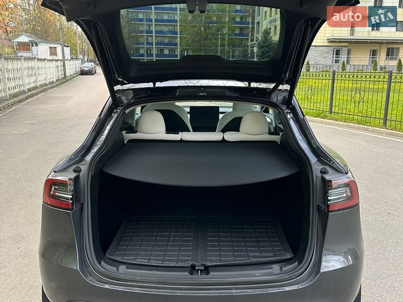 Внедорожник / Кроссовер Tesla Model Y 2023 в Чернигове