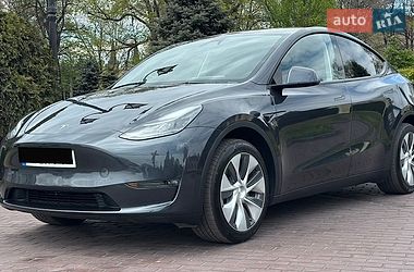 Позашляховик / Кросовер Tesla Model Y 2024 в Дніпрі
