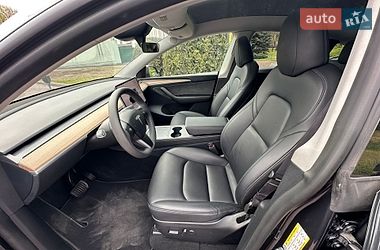 Позашляховик / Кросовер Tesla Model Y 2024 в Дніпрі