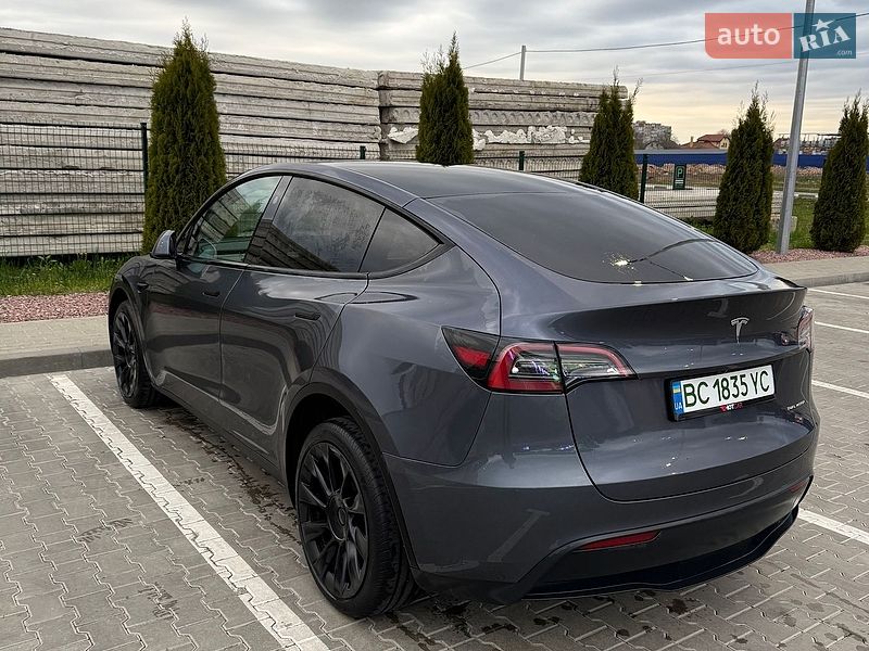Внедорожник / Кроссовер Tesla Model Y 2023 в Стрые