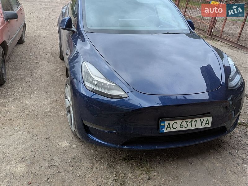 Tesla Model Y 2022