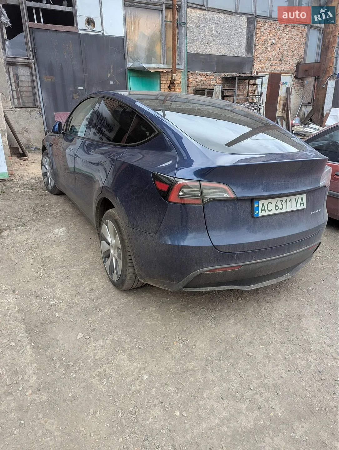 2022 Tesla Model Y - мініатюра 3