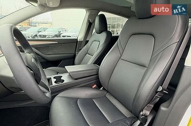 Внедорожник / Кроссовер Tesla Model Y 2024 в Запорожье